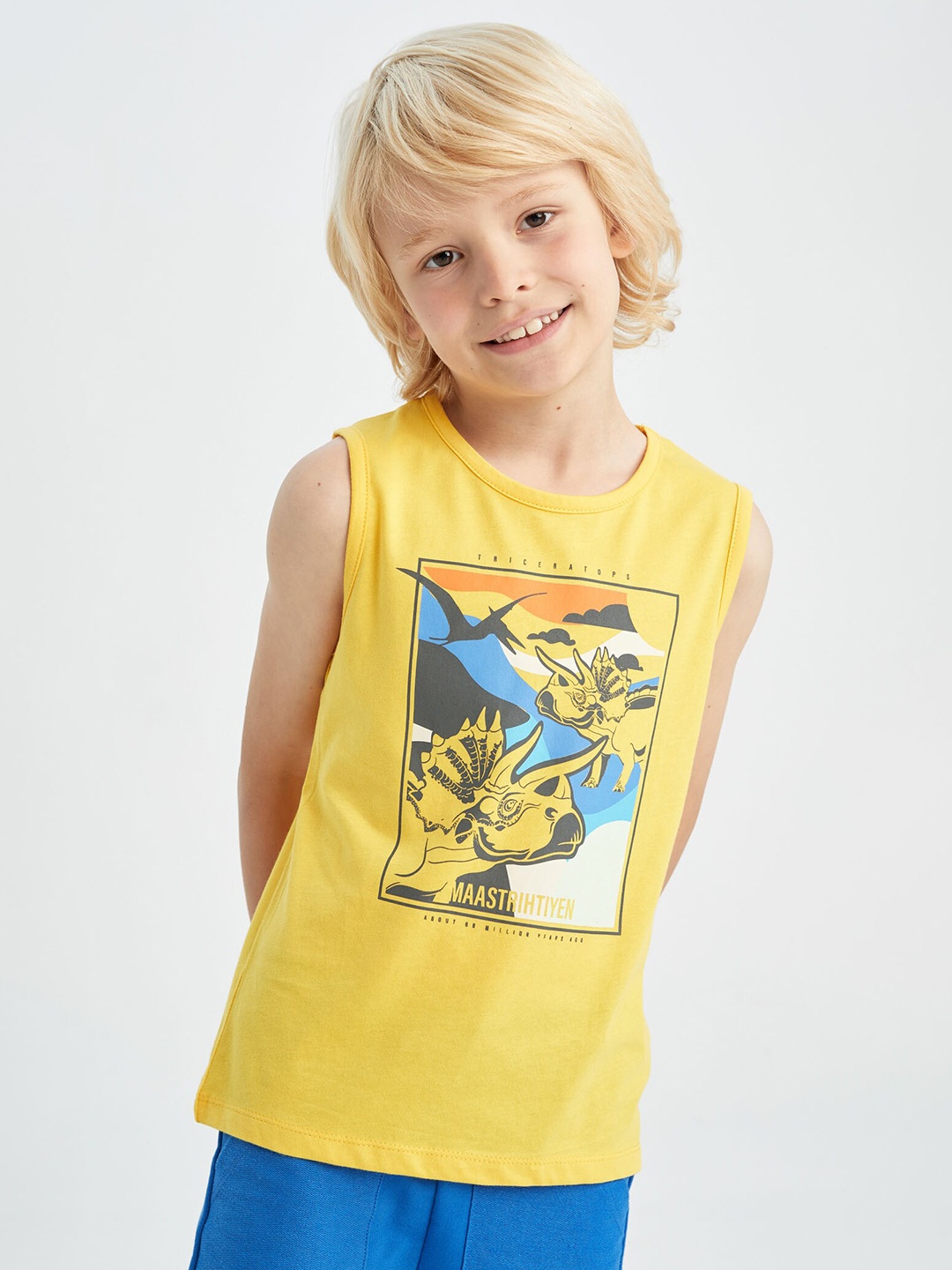 

DeFacto Boys Yellow Printed Pure Cotton Sleeveless T-shirt