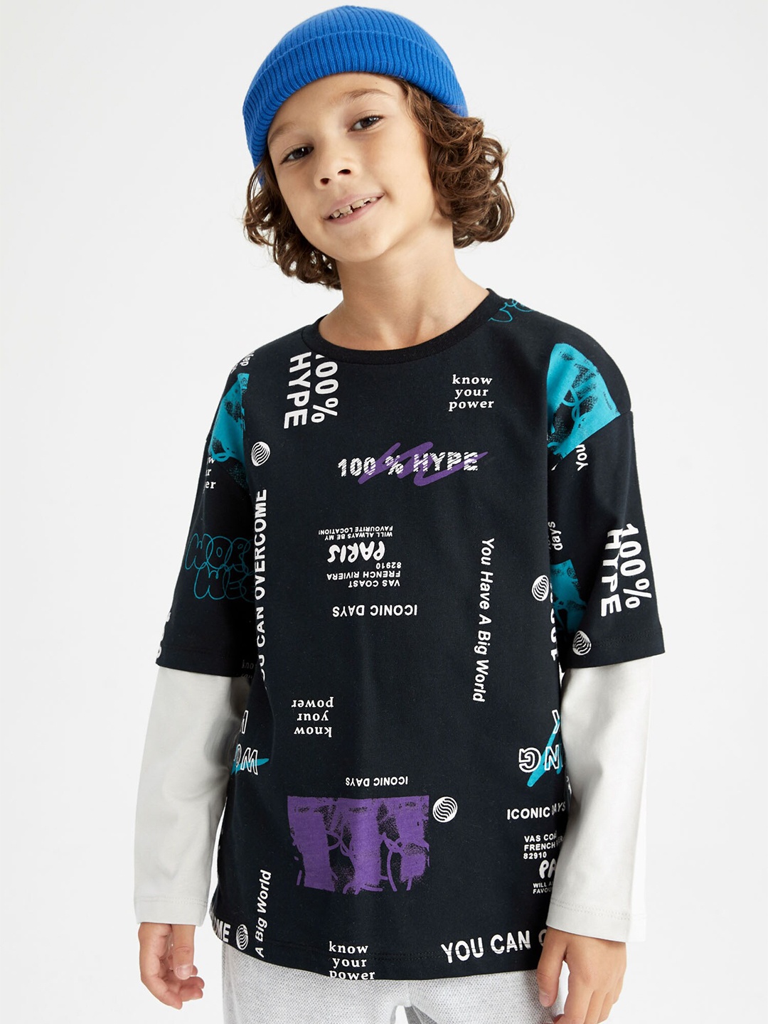 

DeFacto Boys Black & White Typography Printed Drop-Shoulder Sleeves Pure Cotton T-shirt