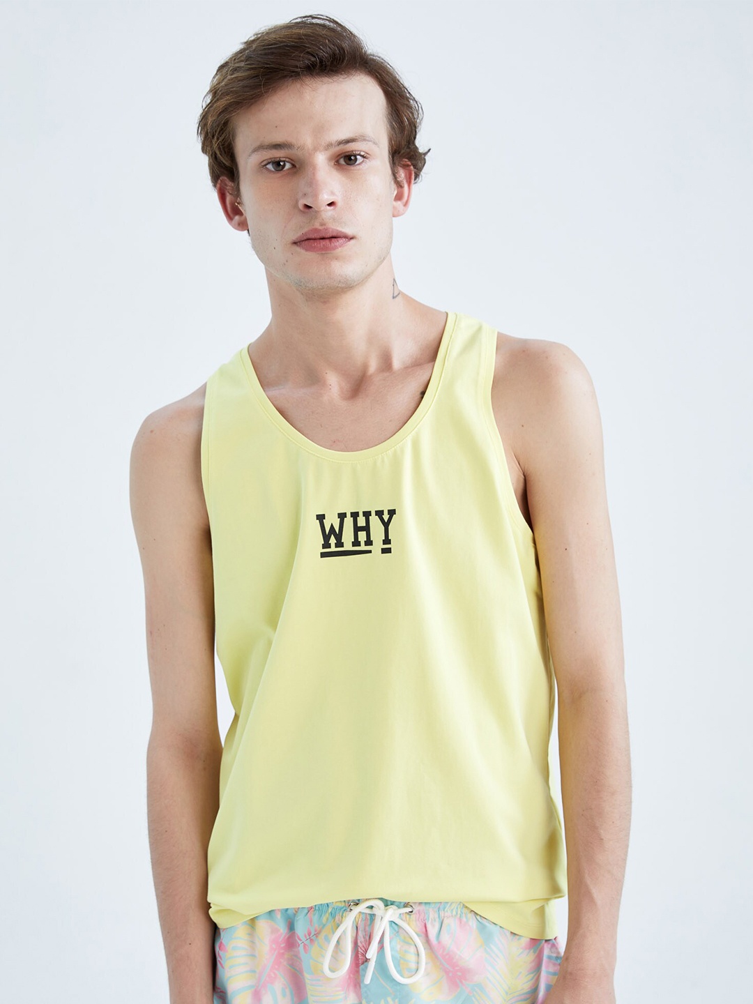 

DeFacto Men Yellow Cotton T-shirt