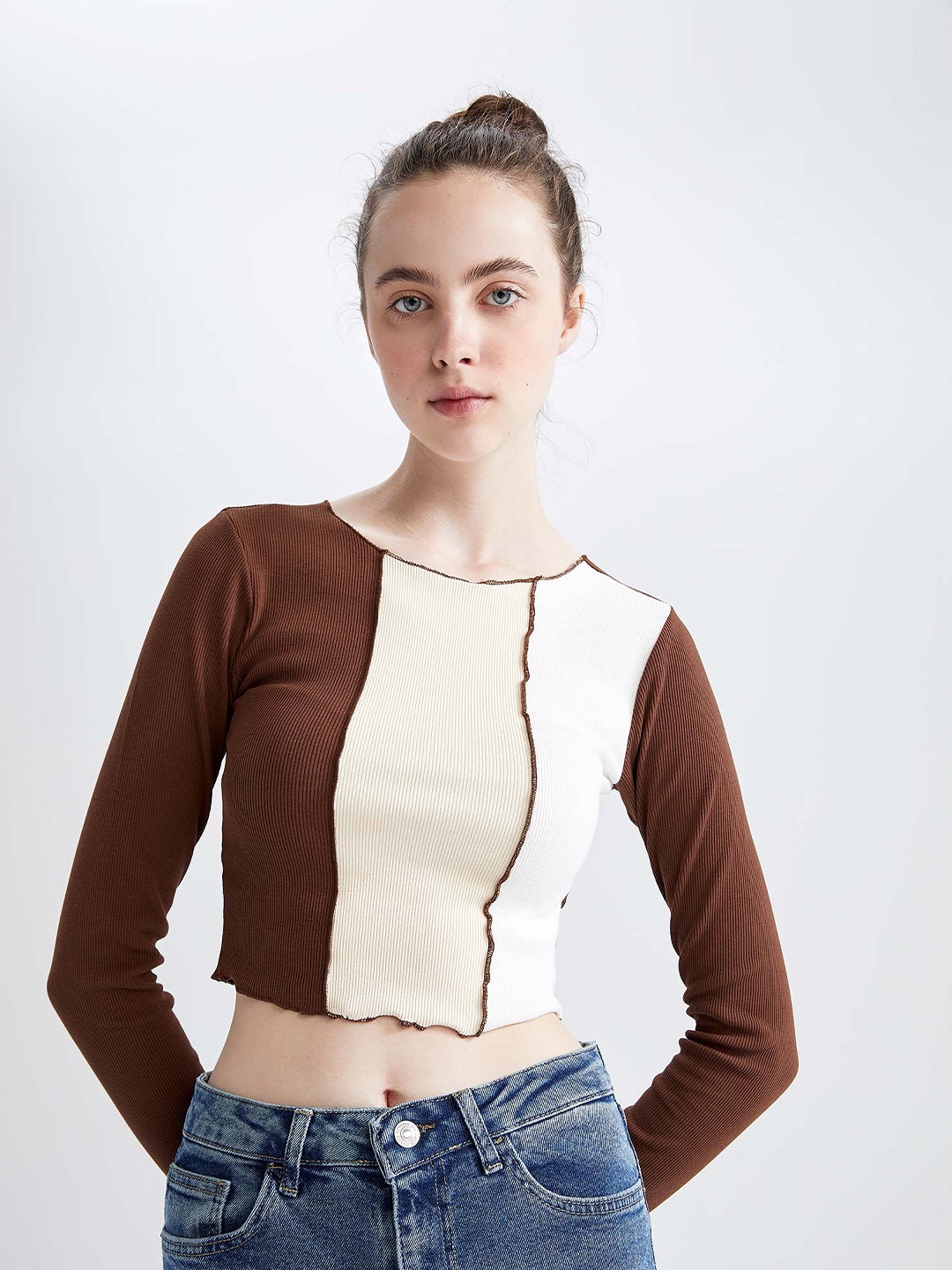 

DeFacto Women Brown & White Cotton Colourblocked T-shirt