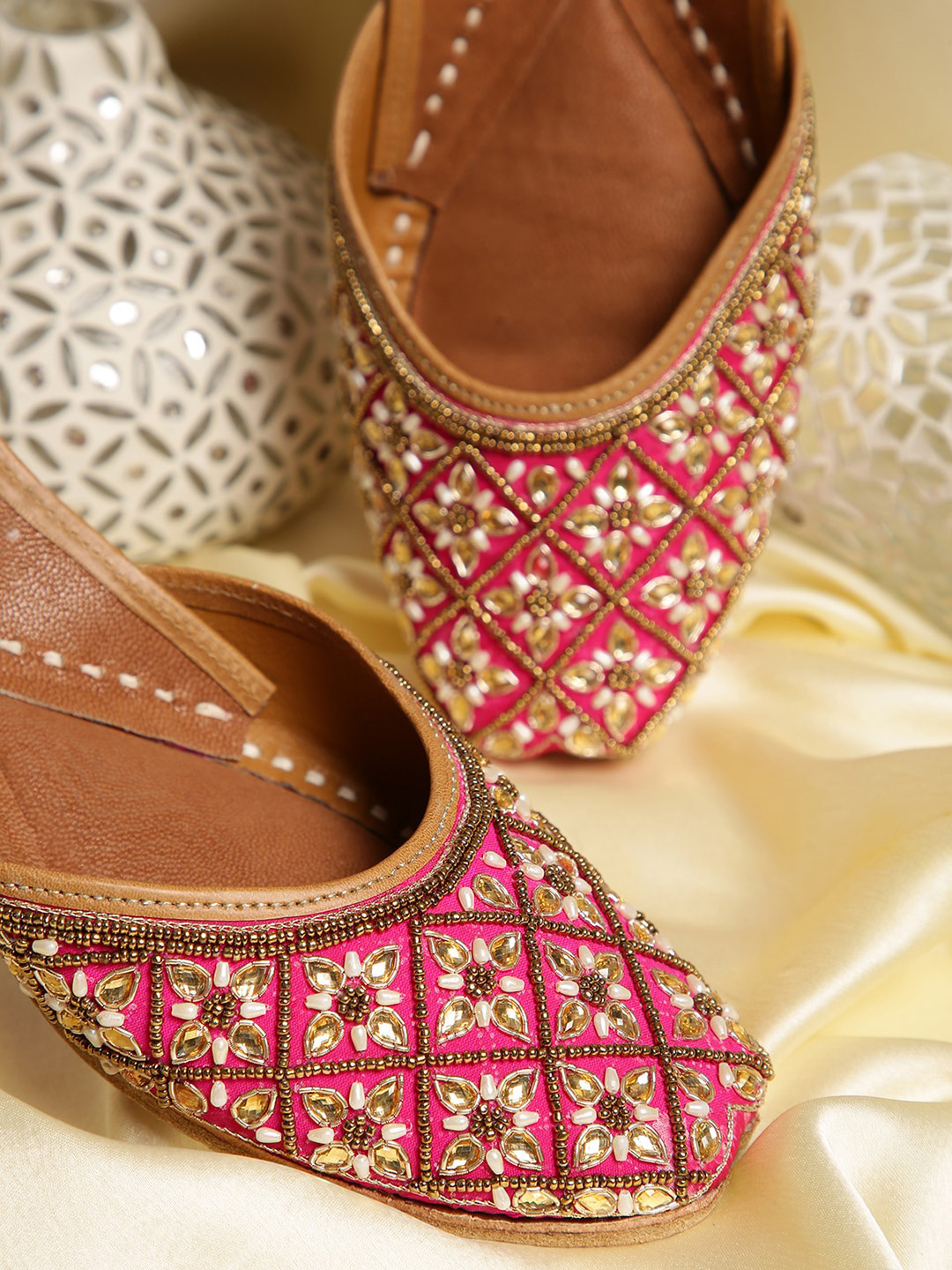

GLAM STORY Women Pink Party Mojaris Flats