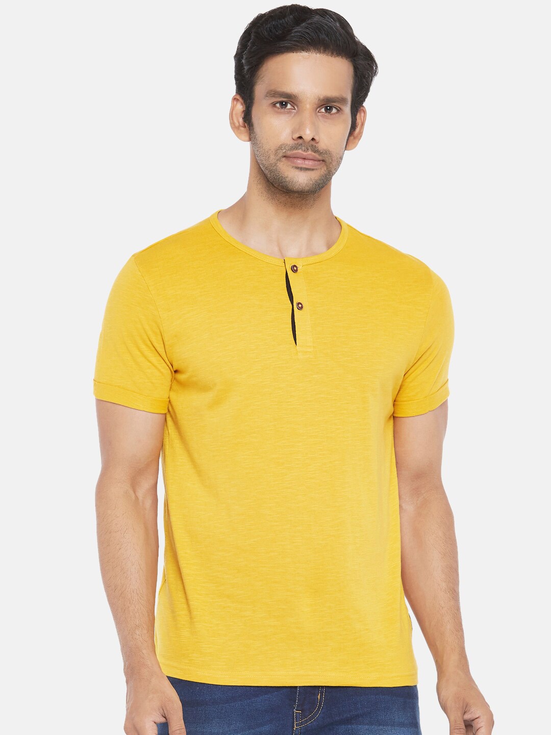 

People Men Mustard Yellow Solid Henley Neck Cotton T-shirt