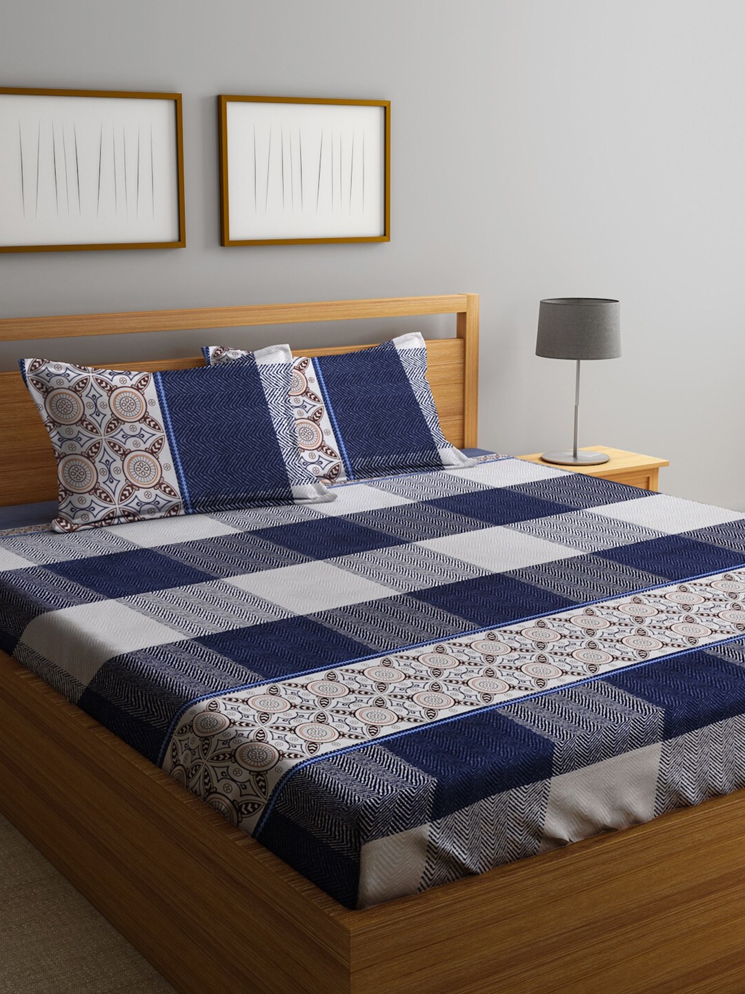 

Home Sizzler Blue & White Geometric 210TC Queen 1 Bedsheet with 2 Pillow Covers