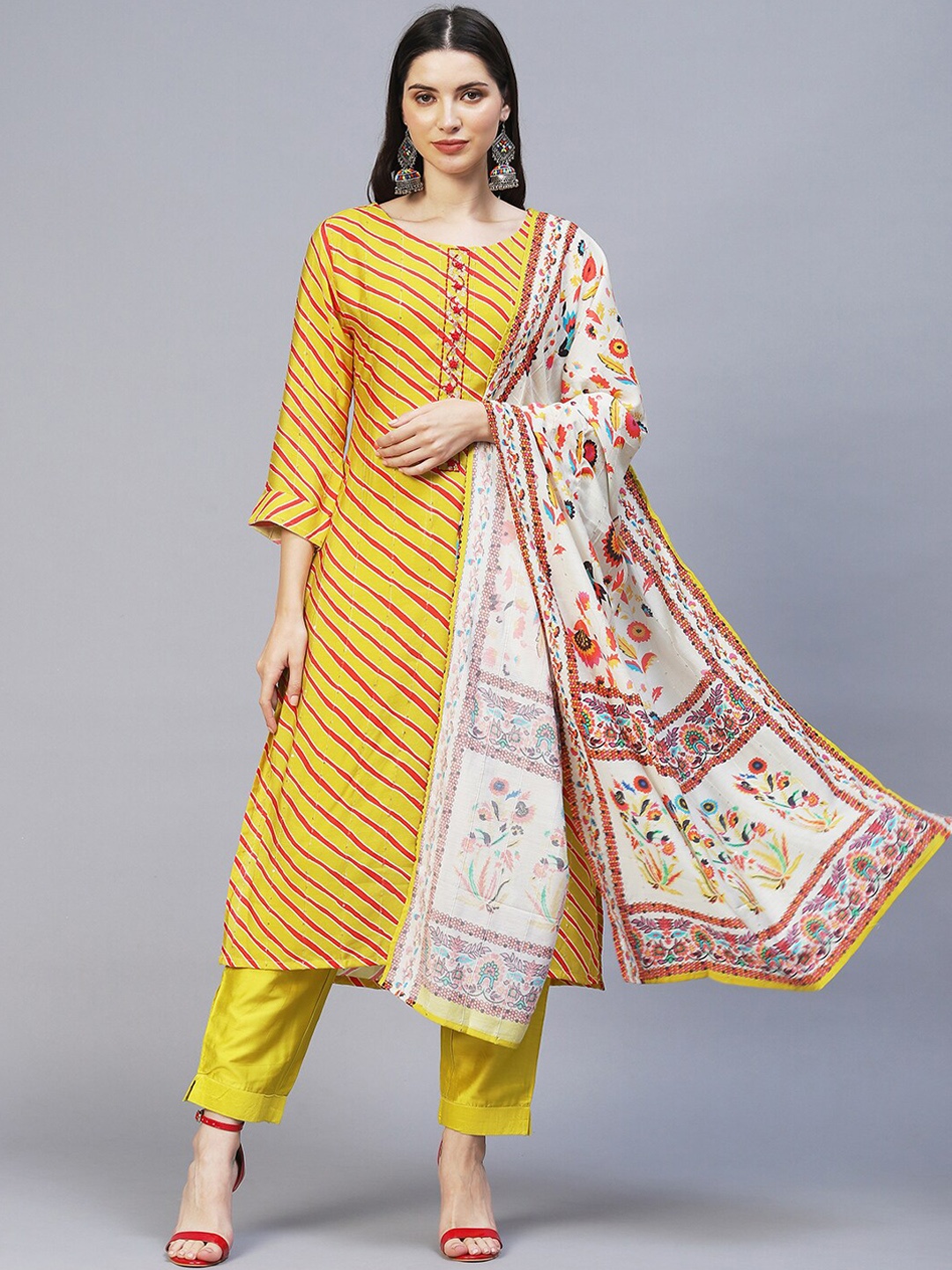 

FASHOR Women Mustard Yellow Leheriya Printed Thread Work Chanderi Silk Kurta Set