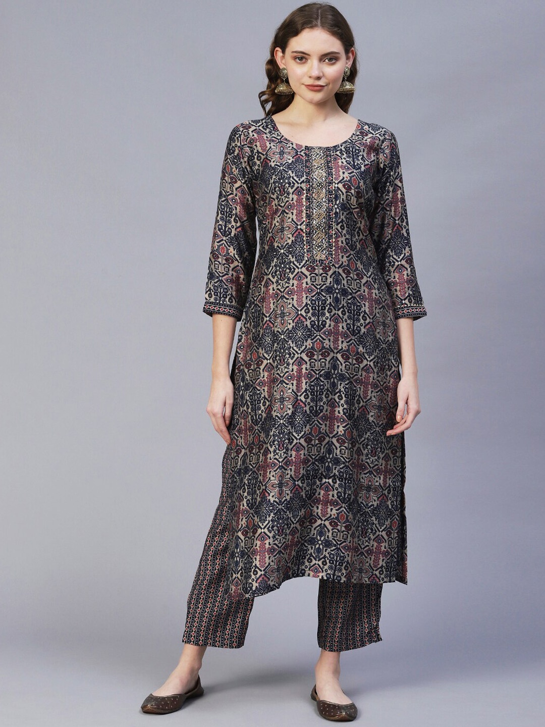 

FASHOR Women Navy Blue Ethnic Motifs Printed Beads and Stones Kurta with Trousers