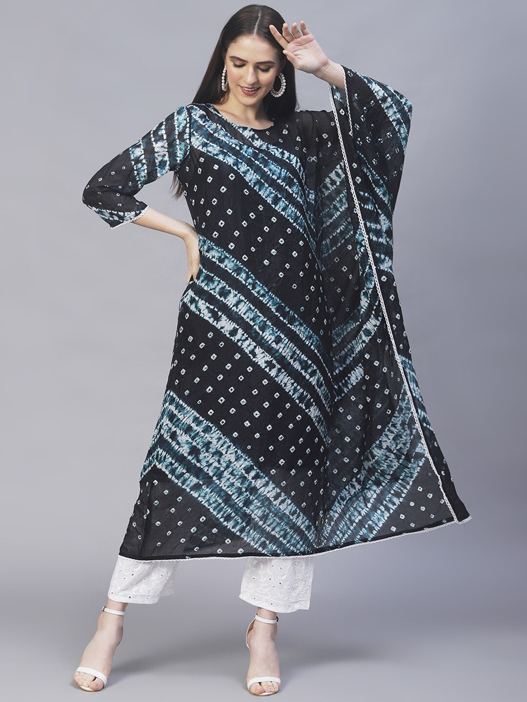 

FASHOR Women Black Bandhani Printed Kaftan Kurta with Trousers