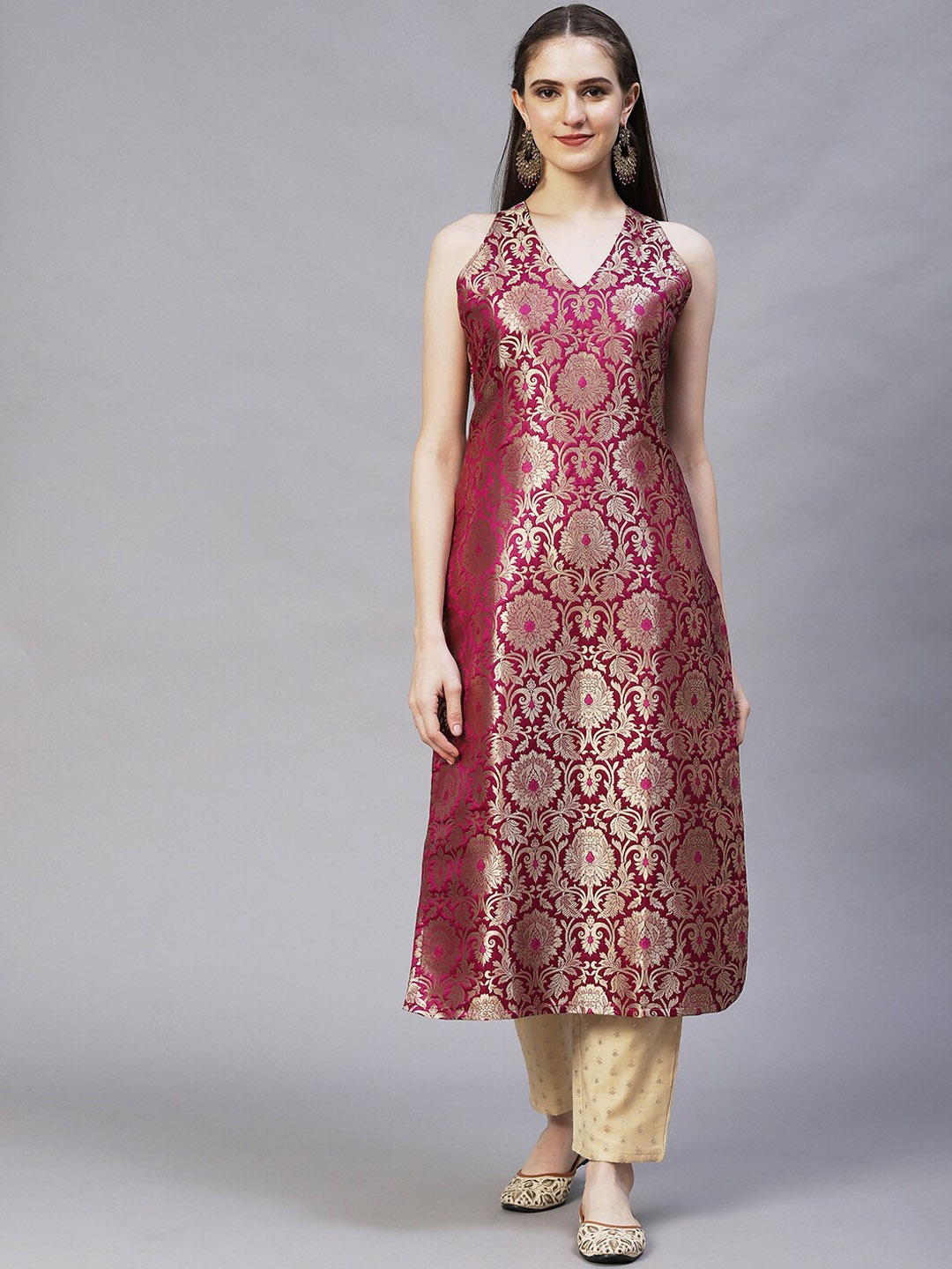 

FASHOR Women Purple & Gold-Toned Ethnic Motifs Brocade Kurta
