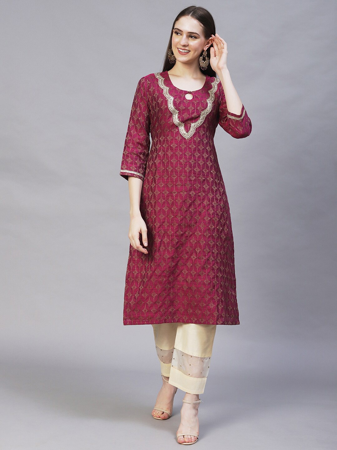 

FASHOR Women Magenta Ethnic Motifs Embroidered Keyhole Neck Gotta Patti Chanderi Silk Kurta