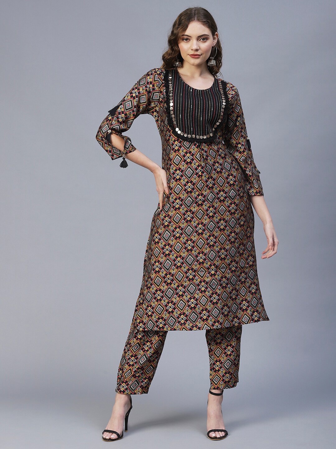 

FASHOR Women Black Ethnic Motifs Printed Sequinned Kurta with Trousers