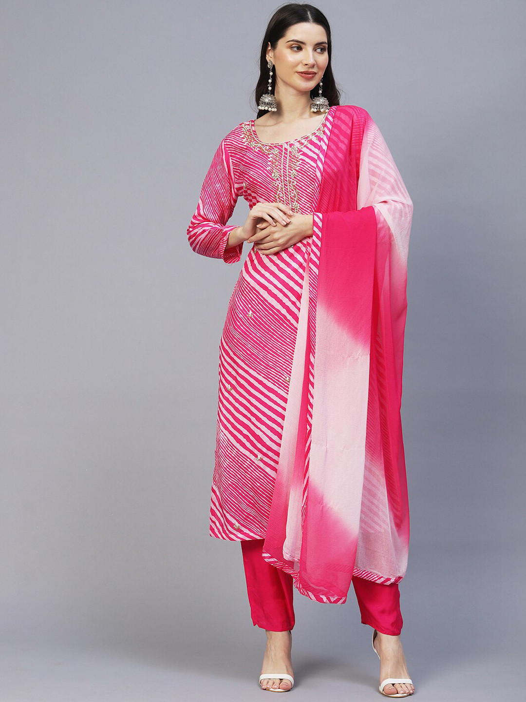 

FASHOR Women Pink Leheriya Printed Sequinned Kurta with Trousers & With Dupatta