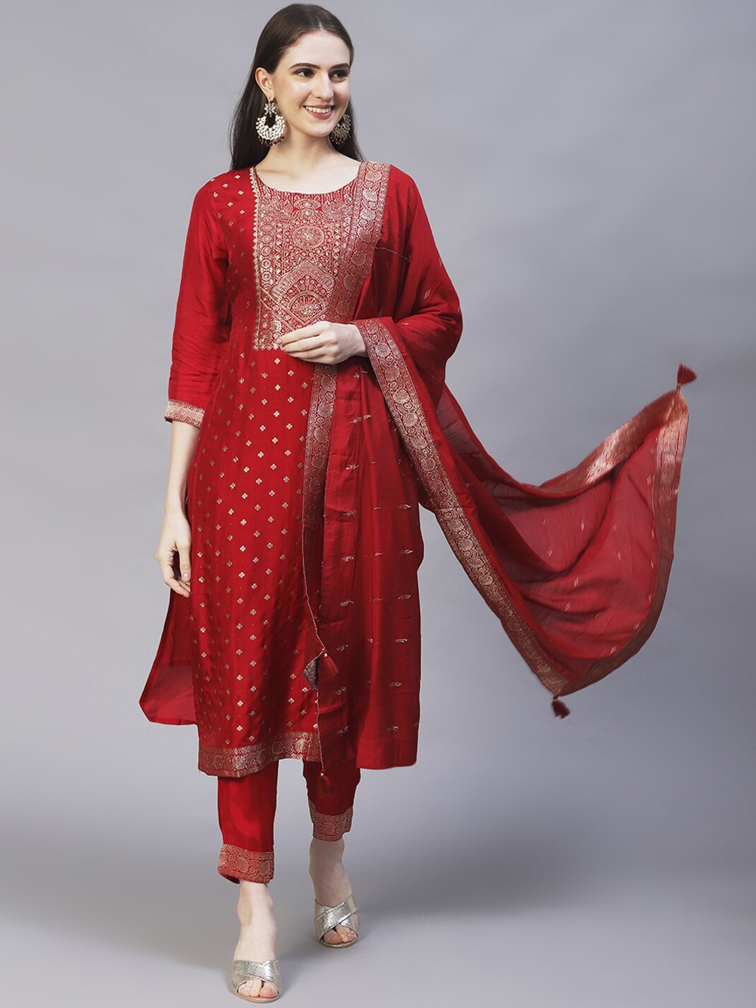 

FASHOR Women Maroon Ethnic Motifs Yoke Design Thread Work Kurta with Trousers & Dupatta