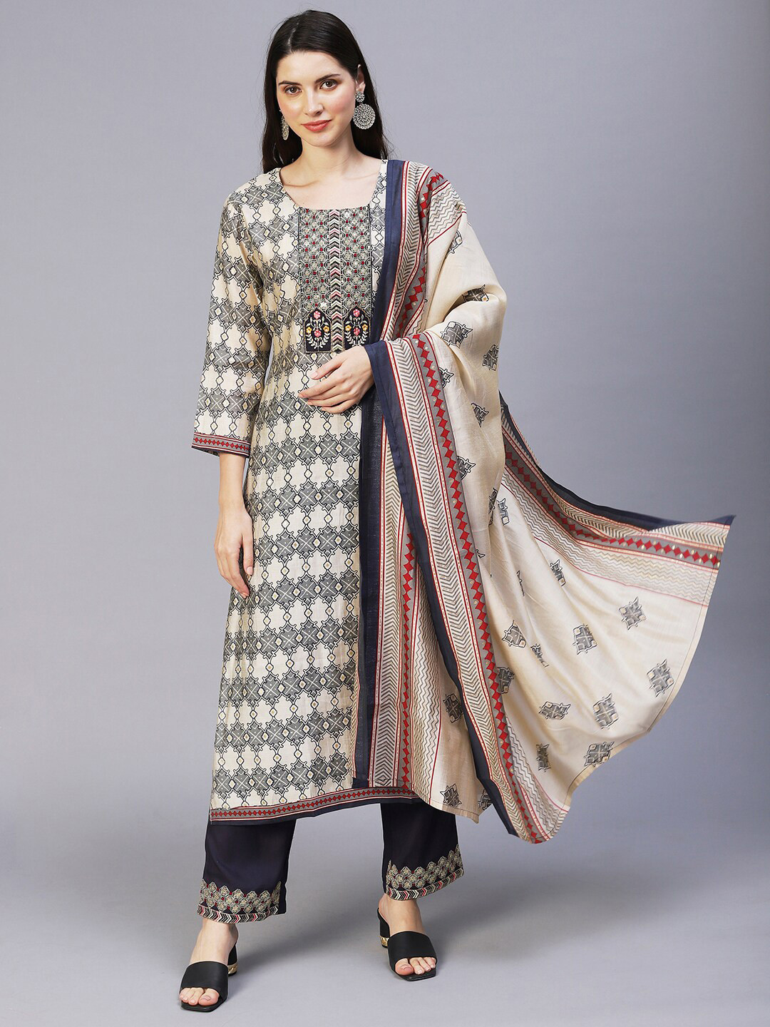 

FASHOR Women Navy Blue & Beige Ethnic Motifs Printed Kurta with Trousers & Dupatta