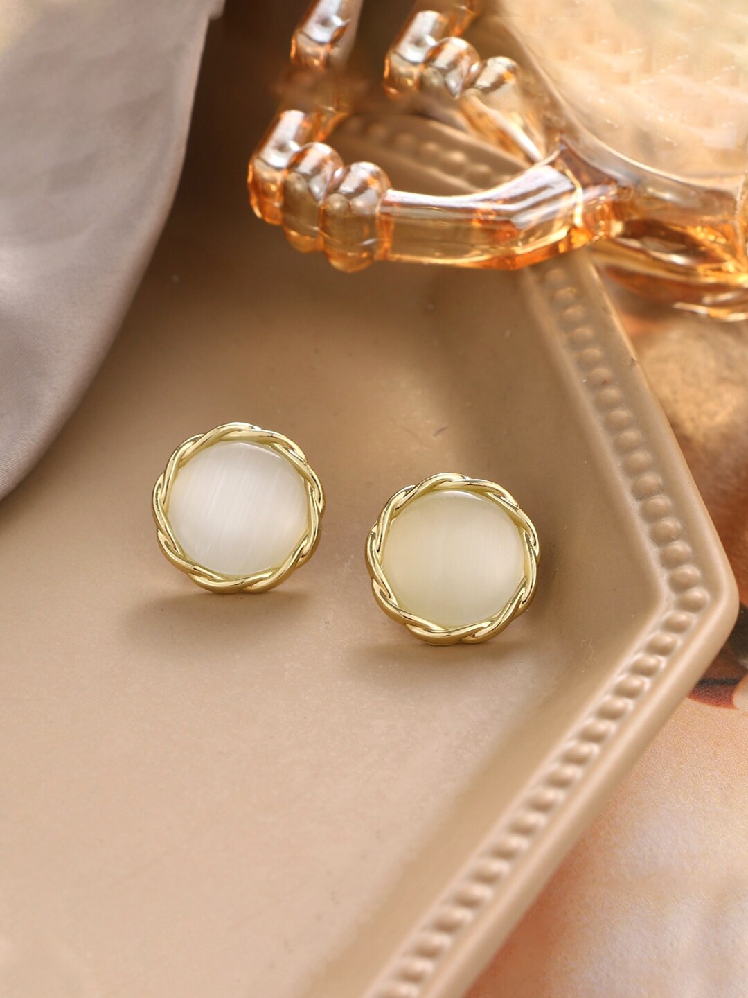 

Unwind by Yellow Gold-Plated Contemporary Stud Earrings, White