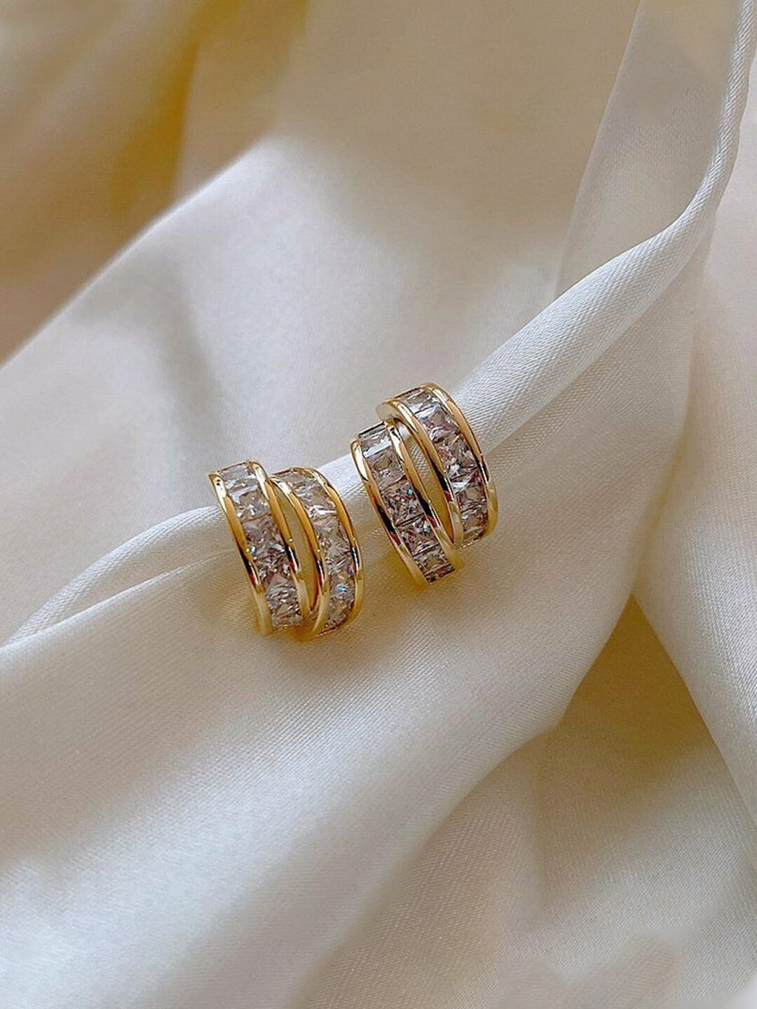 

Yellow Chimes Women Gold-Plated Contemporary Studs Earrings