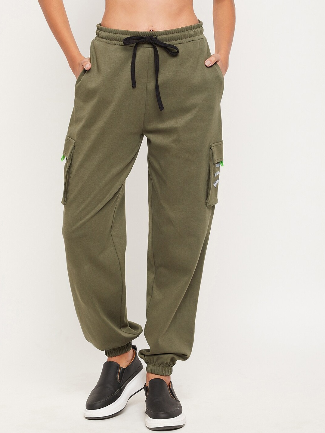 

EDRIO Women Olive Solid Cotton Jogger