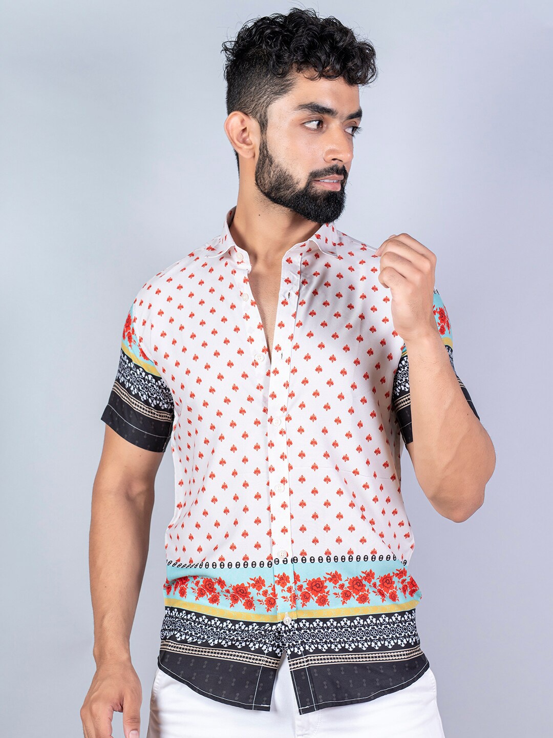 

Tistabene Men Off White & Red Printed Mandarin Collar Casual Shirt