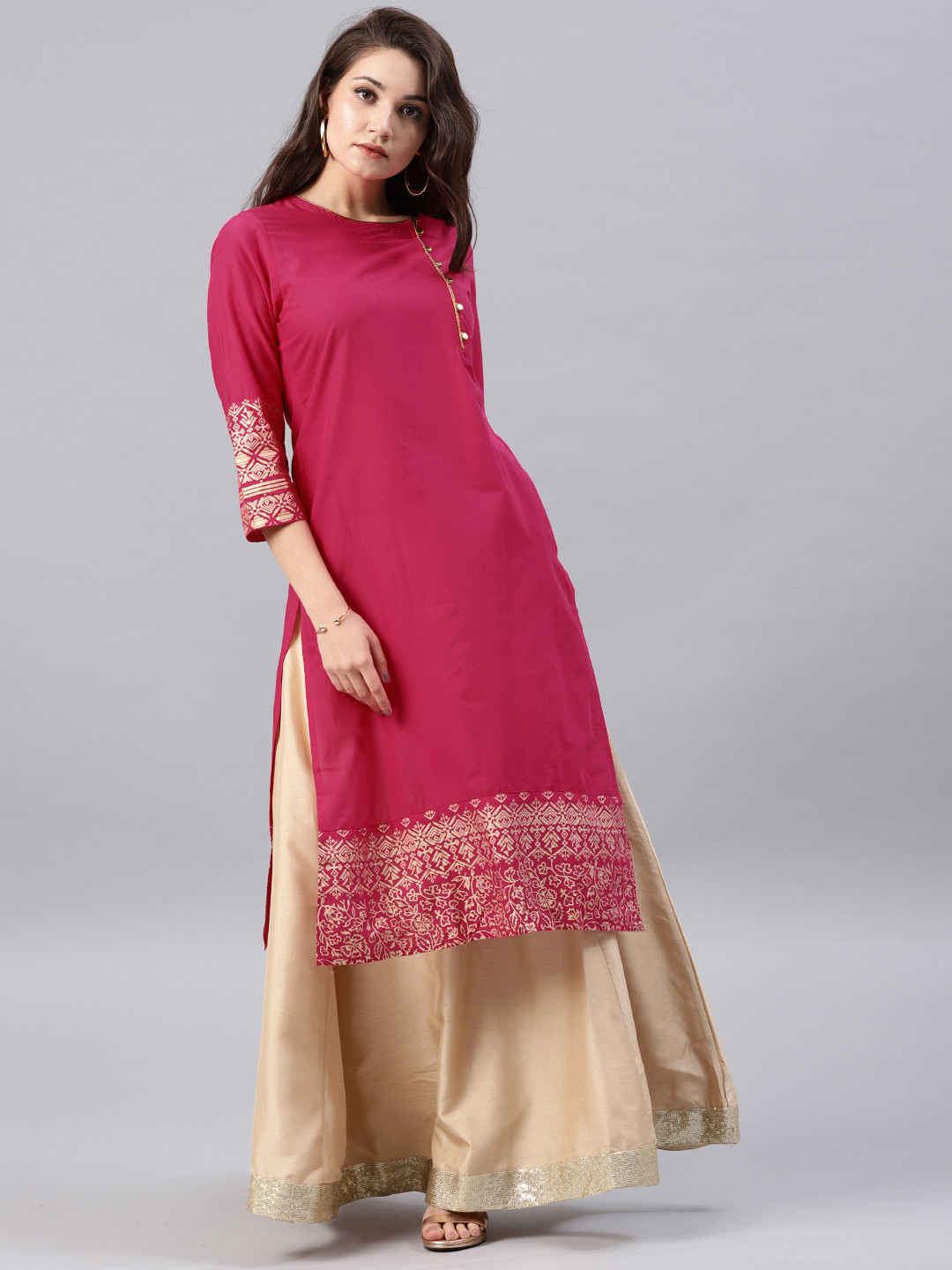

Vishudh Women Pink Solid Straight Kurta