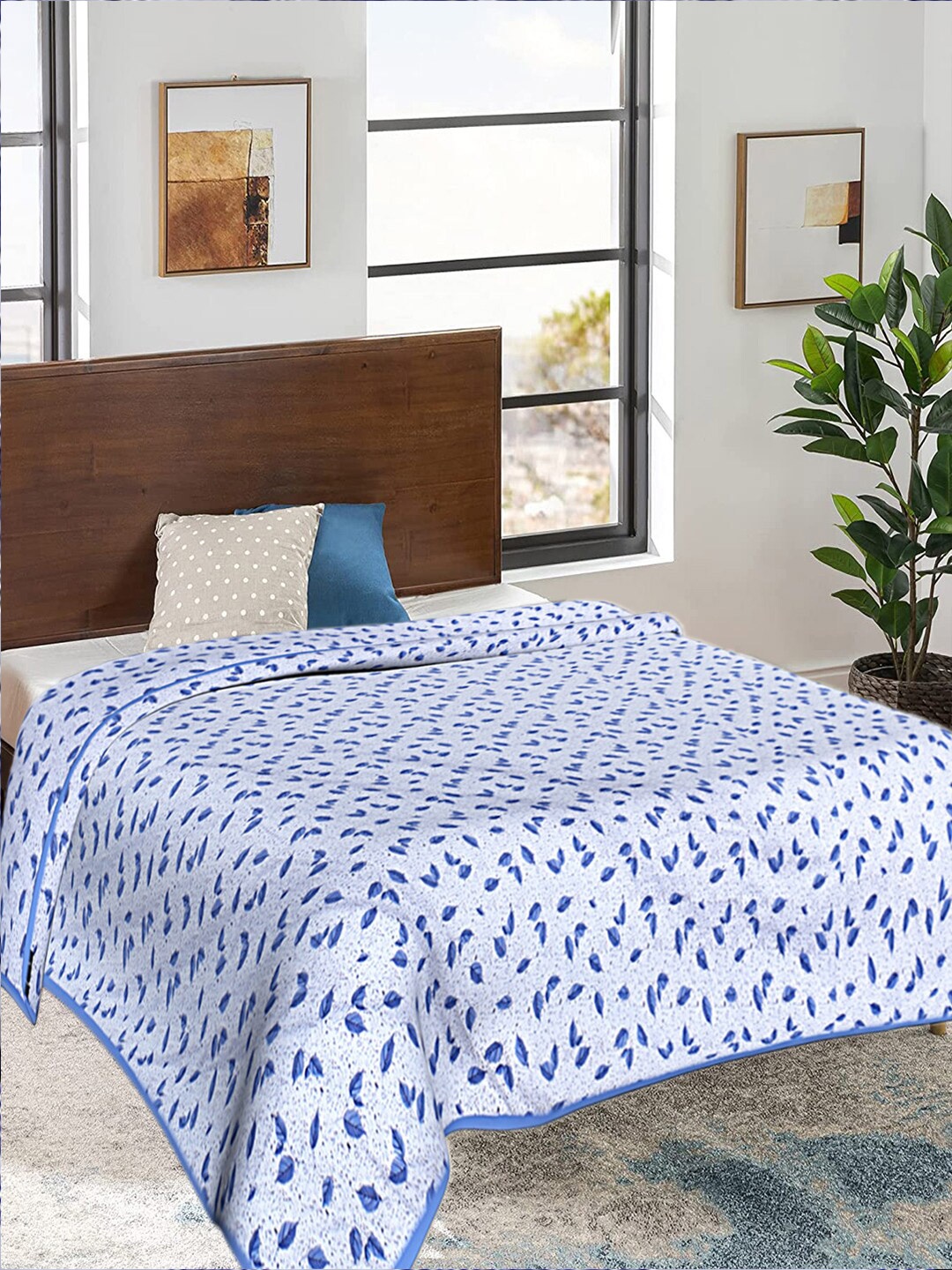 

Kuber Industries White & Blue Ethnic Motifs AC Room 300 GSM Double Bed Blanket