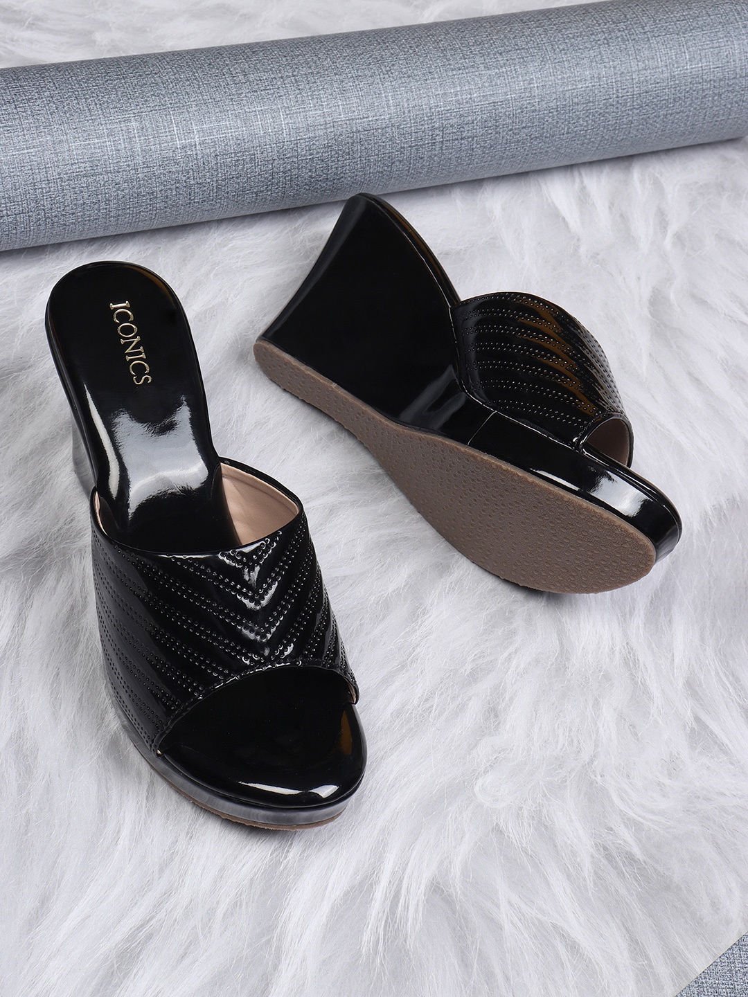 

ICONICS Black Wedge Heels
