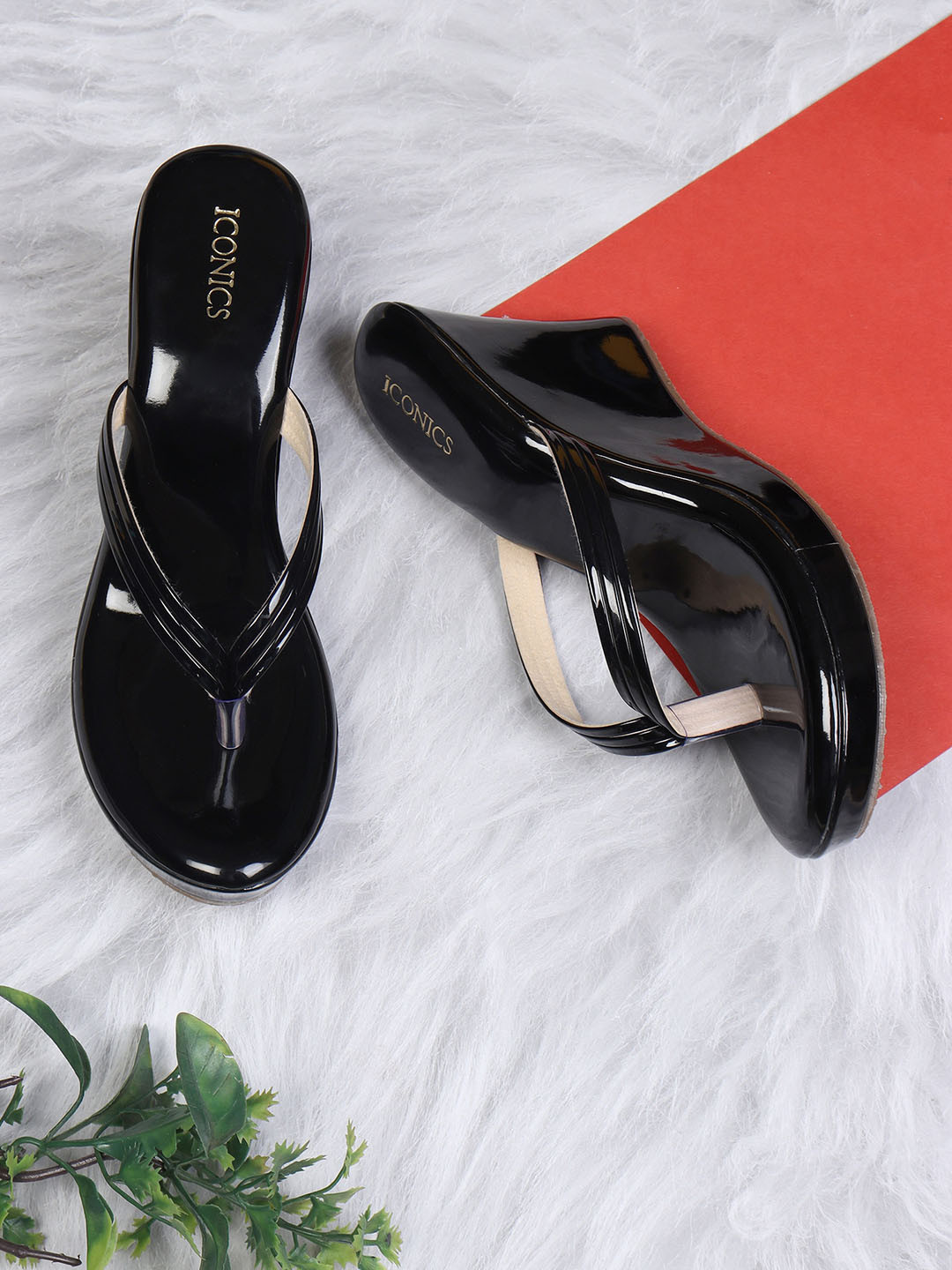 

ICONICS Black Block Solid Heels