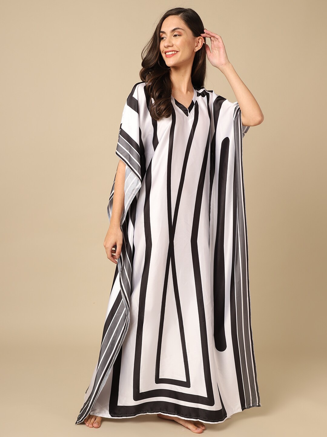 

Claura White Striped Satin Maxi Nightdress