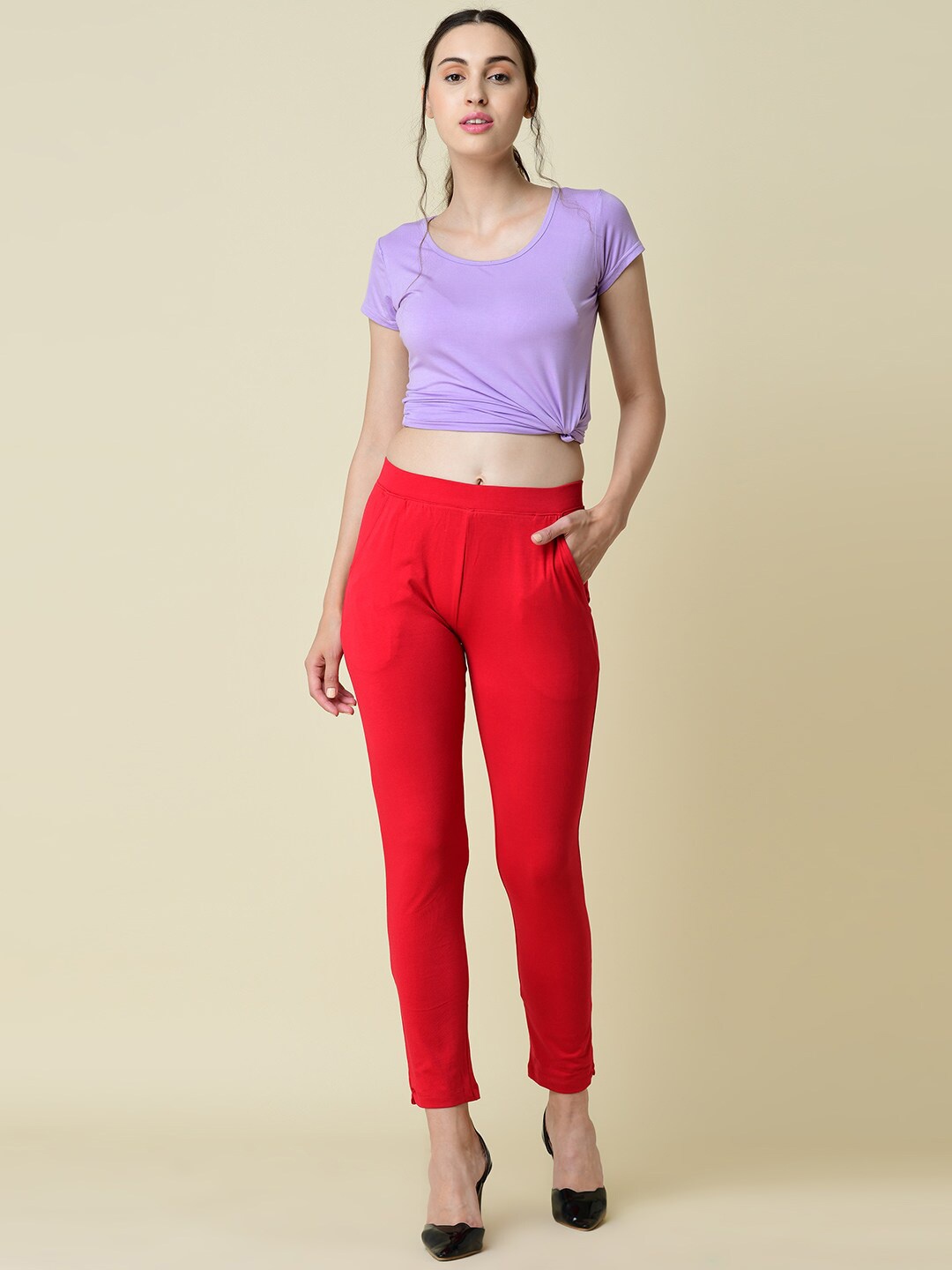 

NEWRIE Women Red Straight Fit Trousers