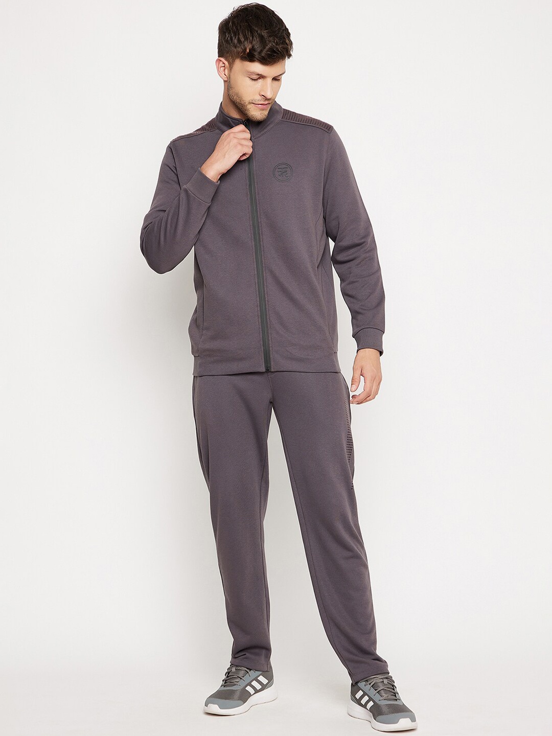 

EDRIO Men Grey Solid Tracksuit