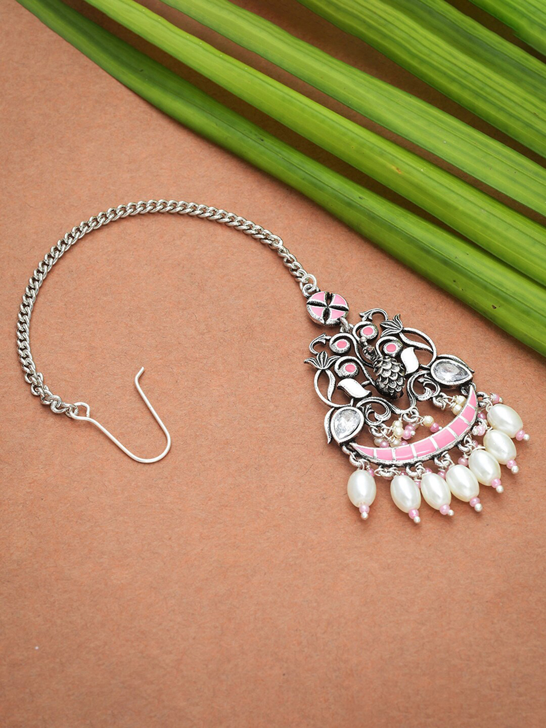 

Voylla Silver-Plated Pink & White Pearl Head Jewellery