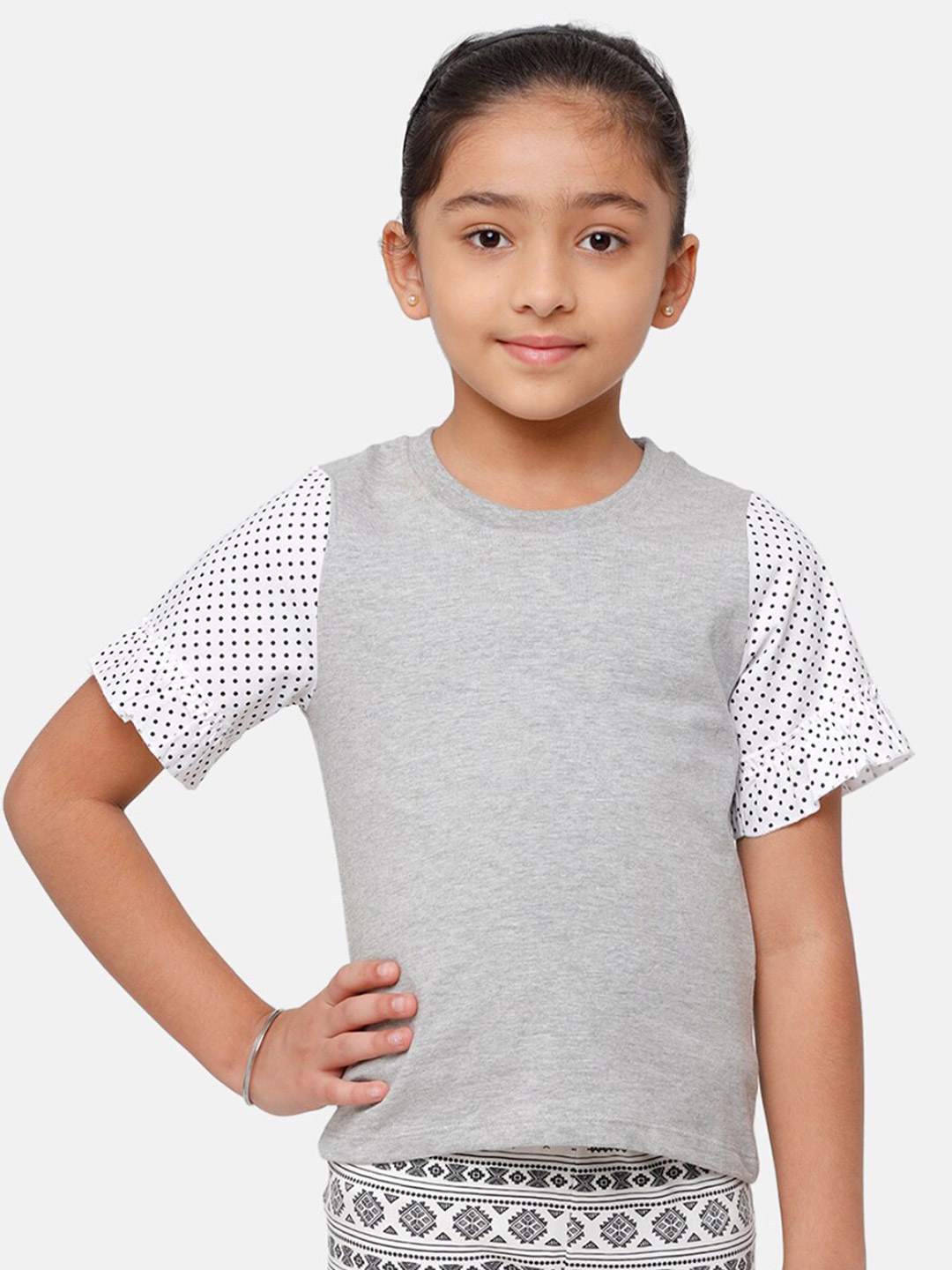 

De Moza Girls Grey Melange & White Solid Cotton Blend Top