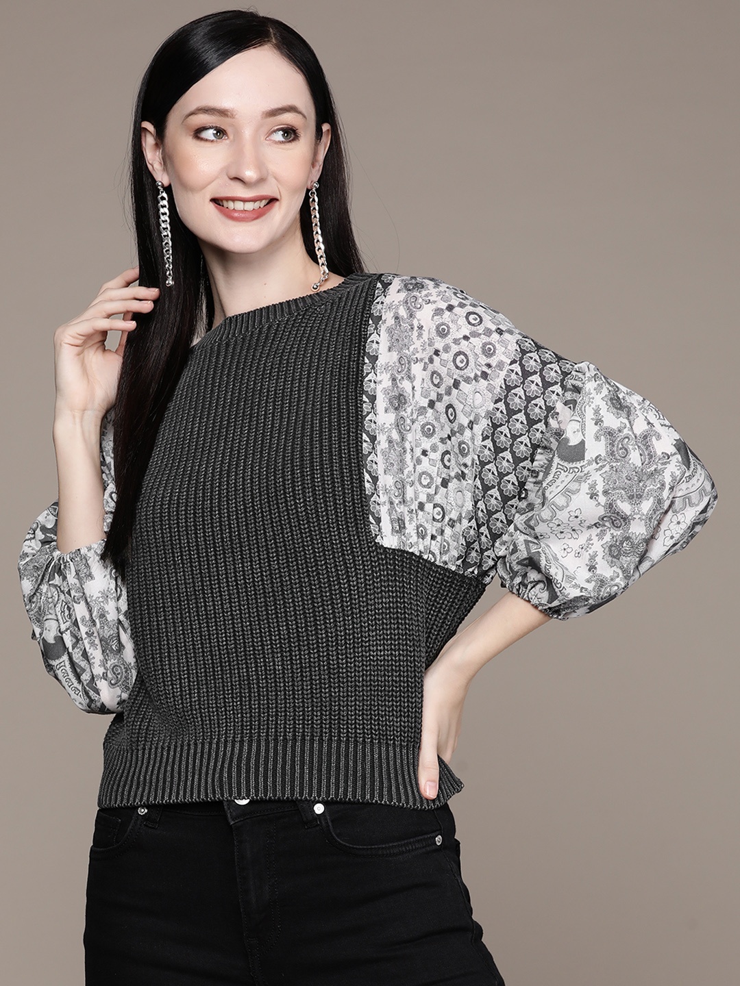 

aarke Ritu Kumar Women Grey & White Printed Pullover
