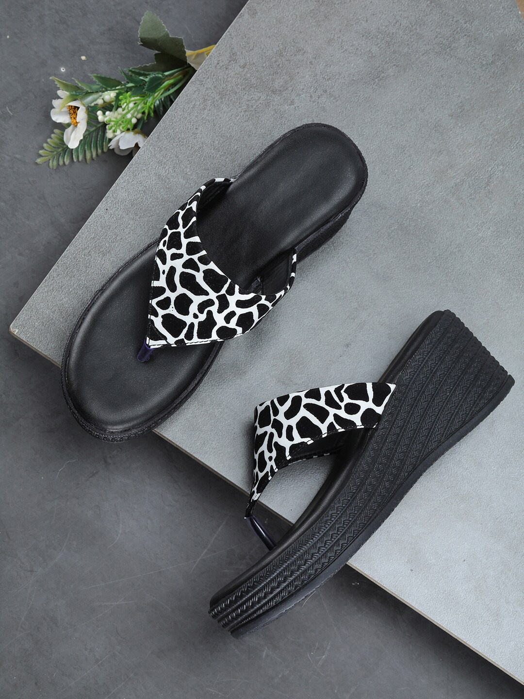 

HASTEN Women Black & White Printed Wedge Sandals