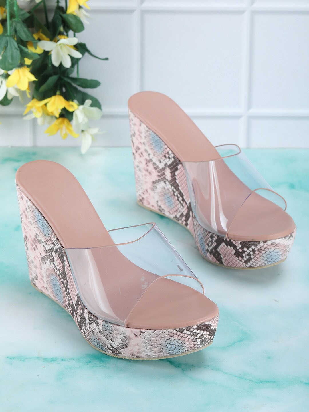 

HASTEN Women Pink Wedge Heels