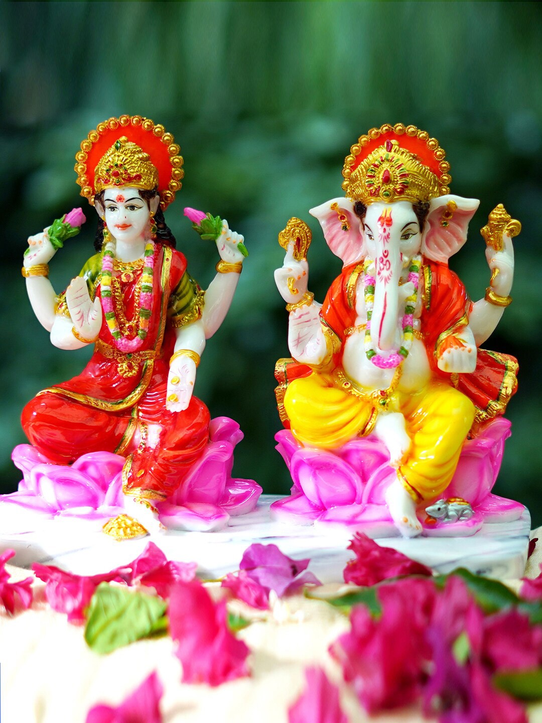 

Gallery99 Red & White Laxmi Ganesh Handpainted Idol Showpiece