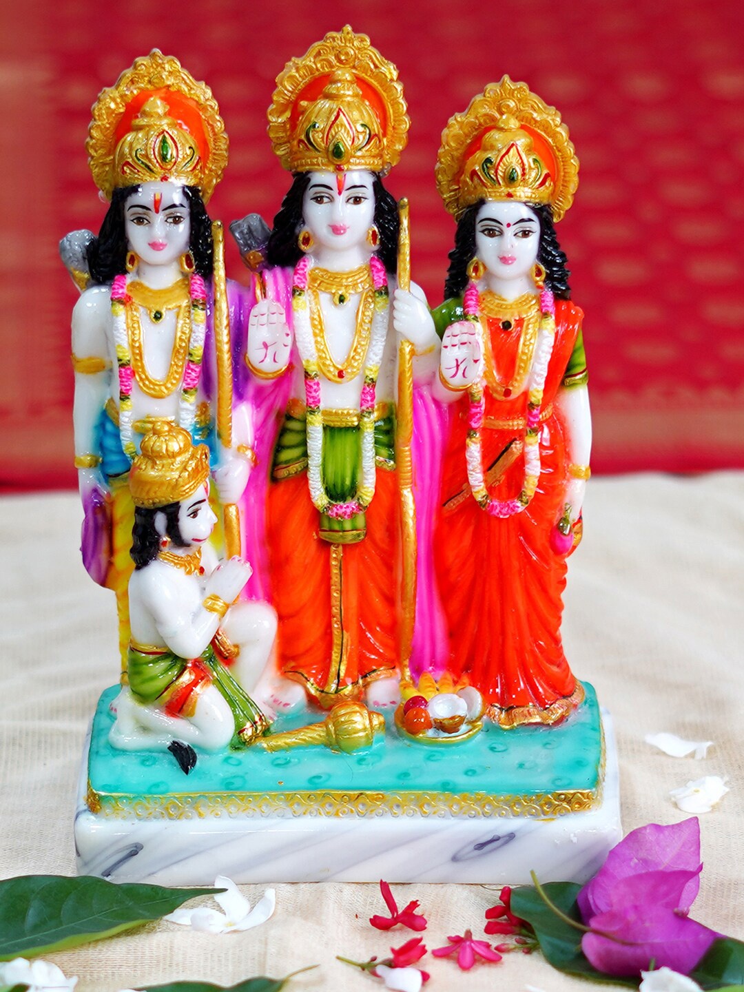 

Gallery99 White & Red Printed Ram Darbar Religious Idol Showpiece