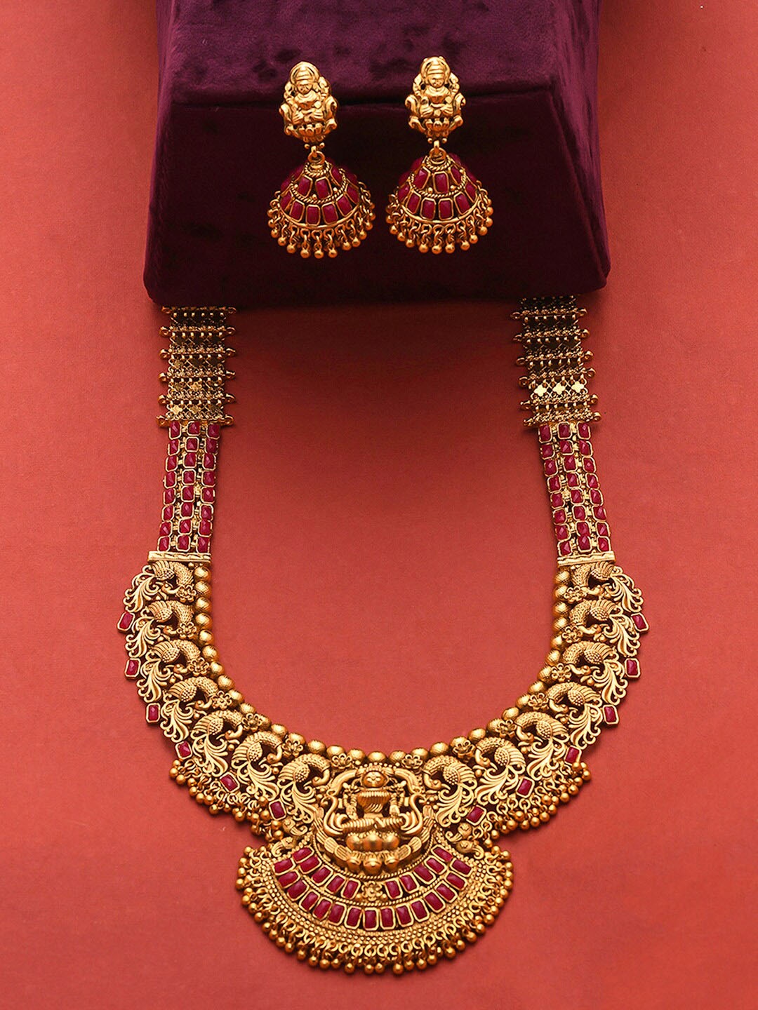 

Voylla Gold-Plated Temple Jewellery Set
