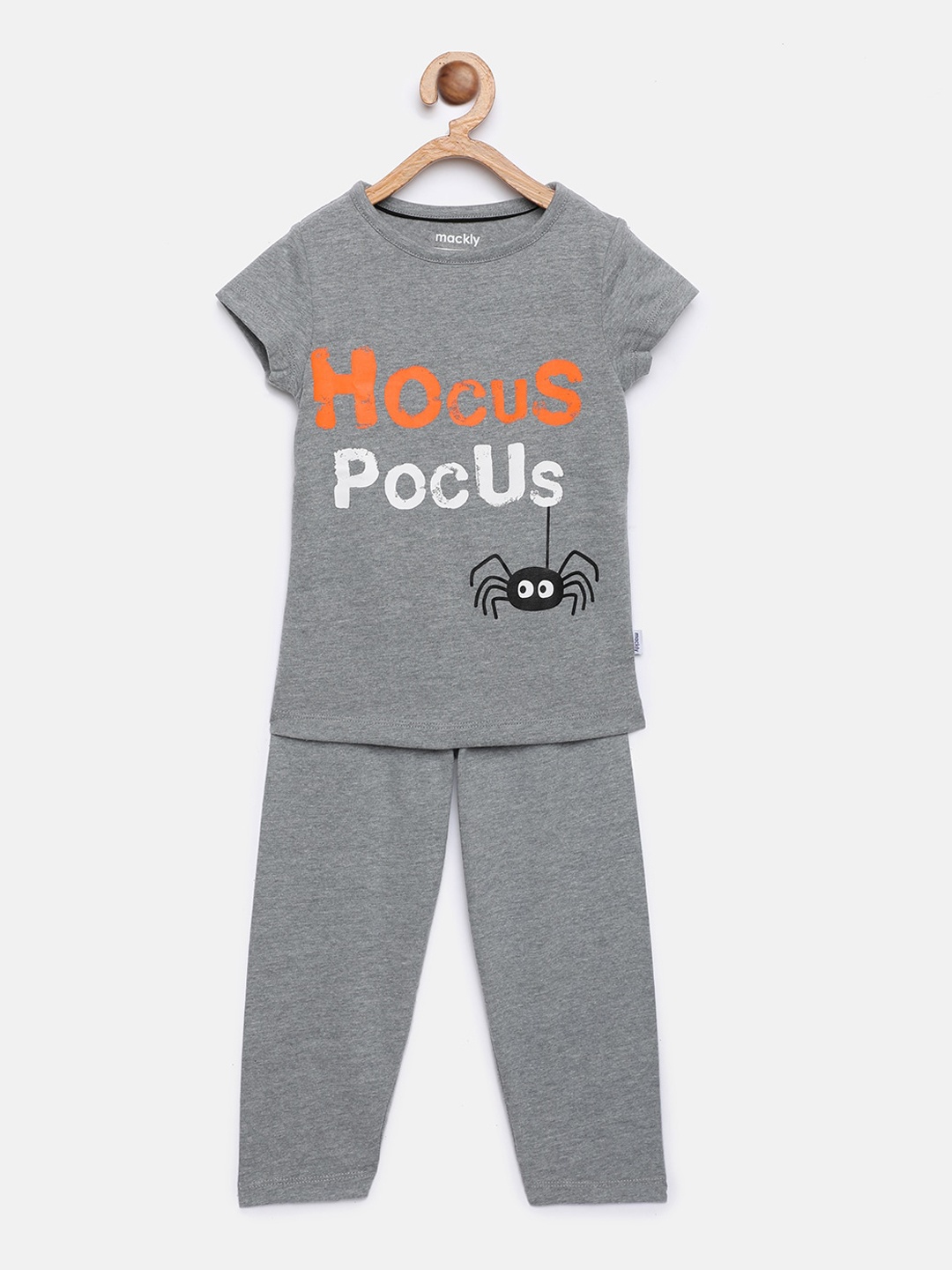 

mackly Girls Grey & White Printed Night suit