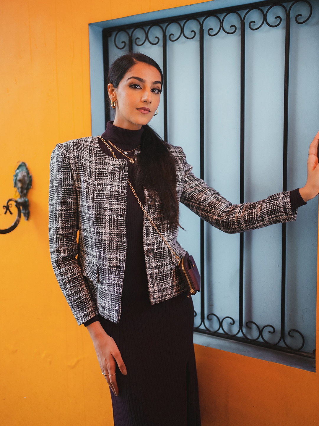 

Dlanxa Women Black & White Checked Overcoats