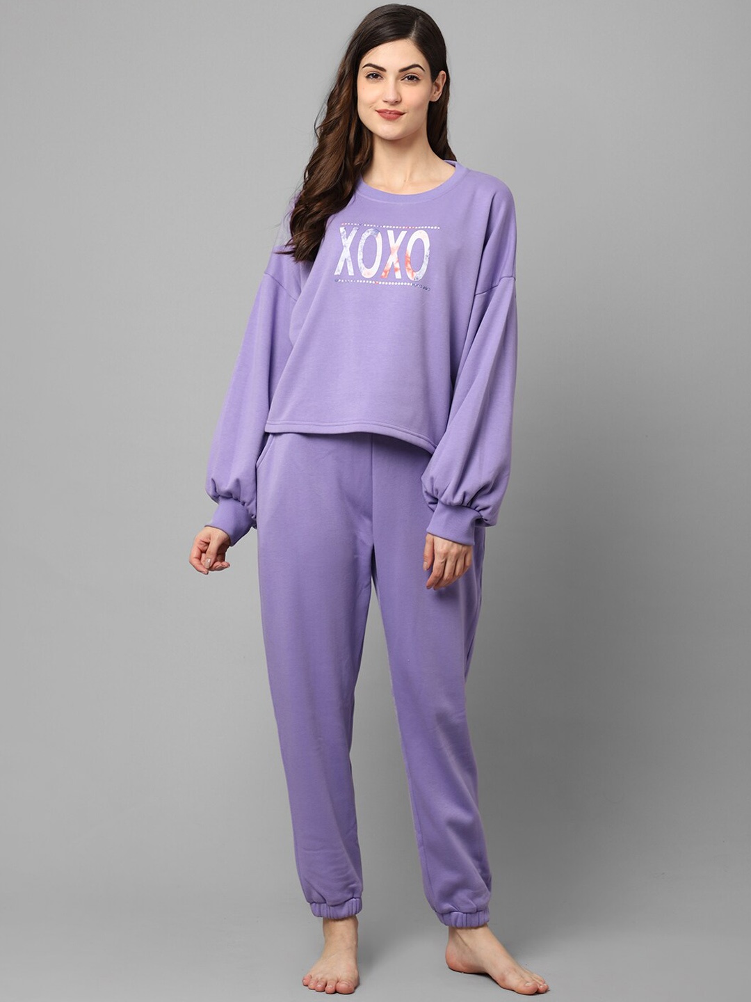 

Kanvin Women Violet & Off White Printed Night suit