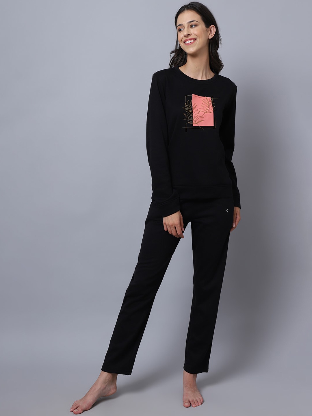 

Kanvin Women Black & Red Printed Night suit