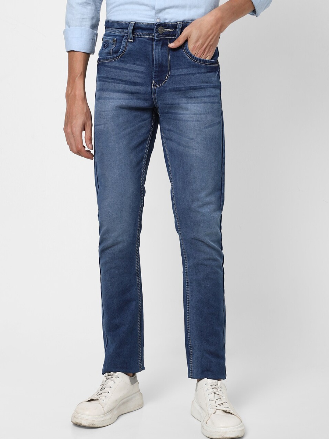 

VASTRADO Men Blue Light Fade Stretchable Cotton Jeans