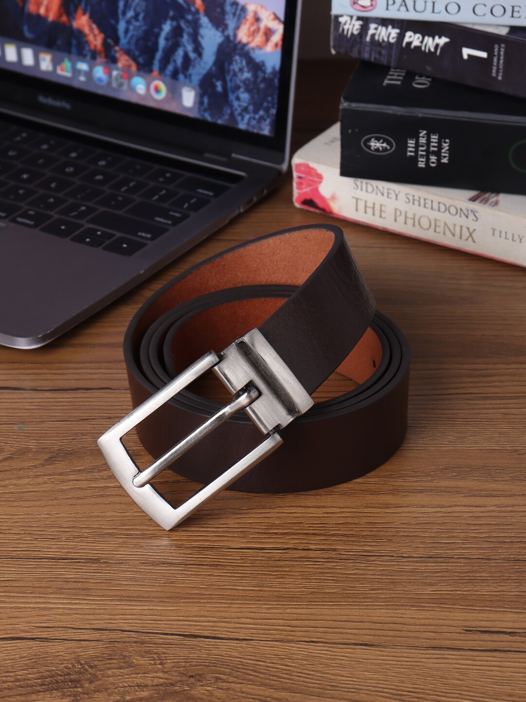 

SAMTROH Men Brown Textured Leather Belt