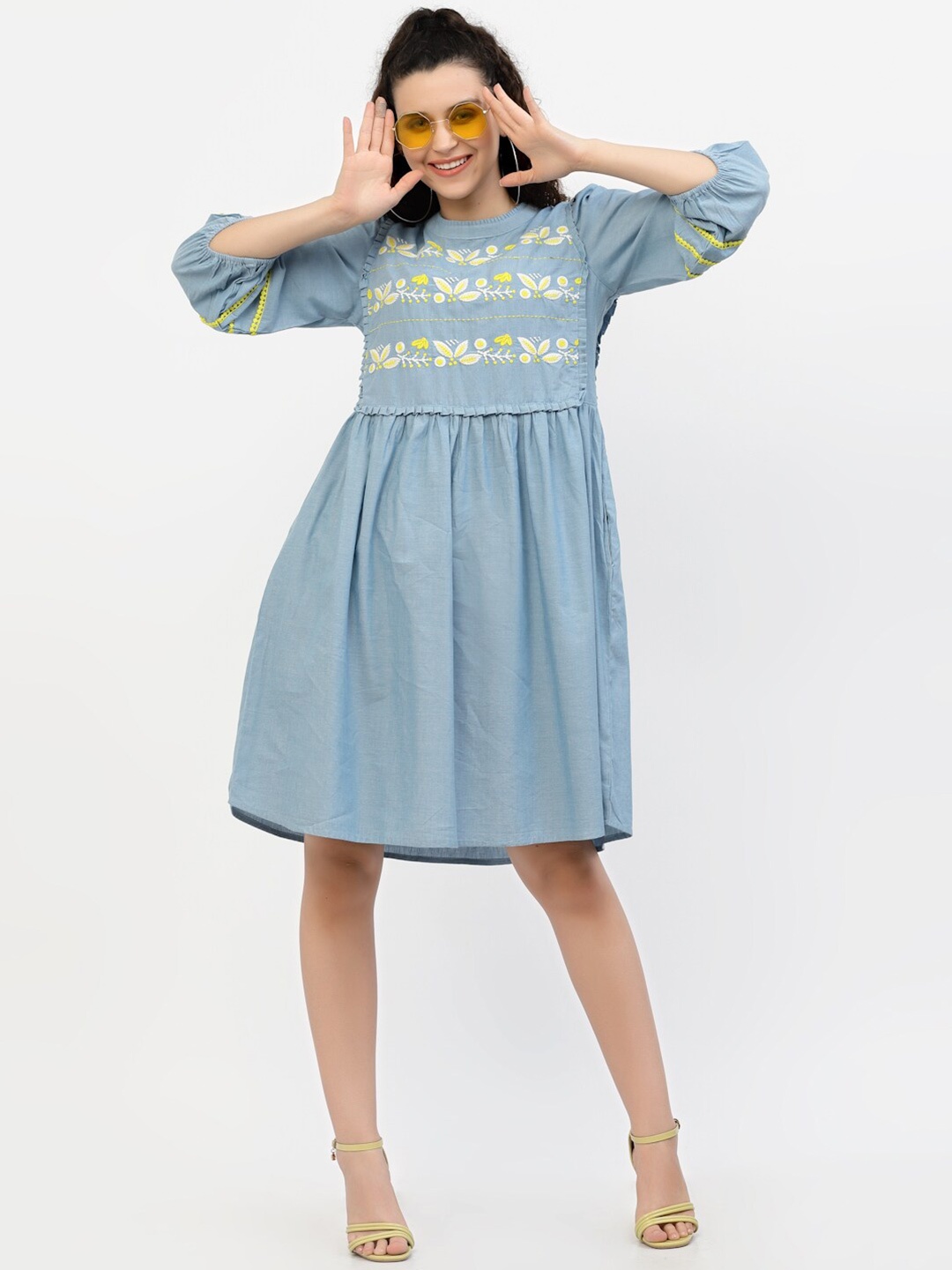 

TERQUOIS Blue Floral Embroidered Cotton A-Line Dress