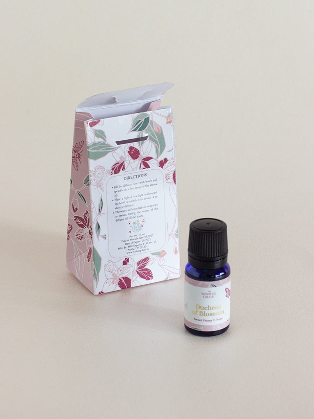 

The Wishing Chair Duchess Of Blossom Aroma Therapy Diffuser Oil - 10 ml, Blue