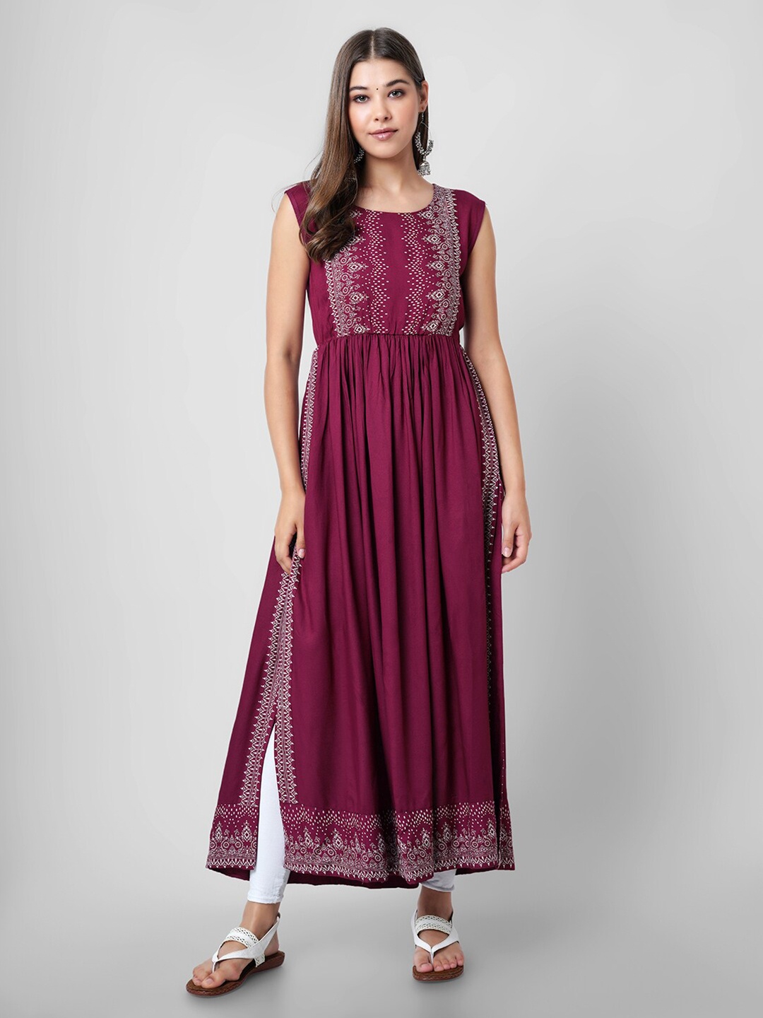 

PURSHOTTAM WALA Women Maroon & White Floral Printed Anarkali Kurta