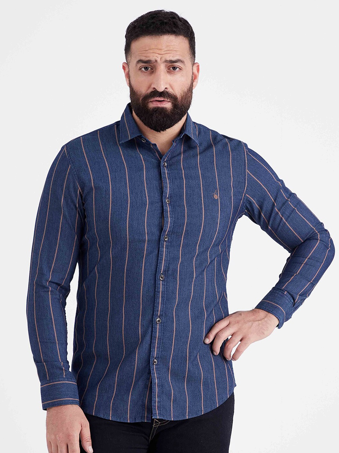 

MR BUTTON Men Navy Blue Slim Fit Striped Casual Cotton Shirt