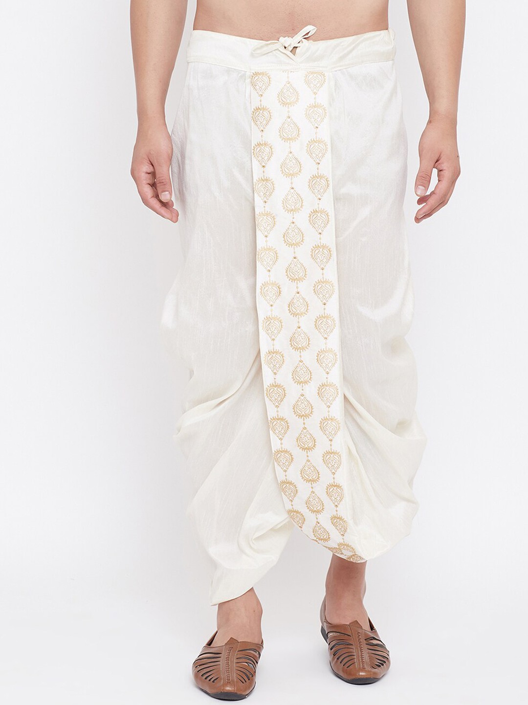 

VASTRAMAY Men Cream-Coloured Embroidered Loose-Fit Dhoti Pants