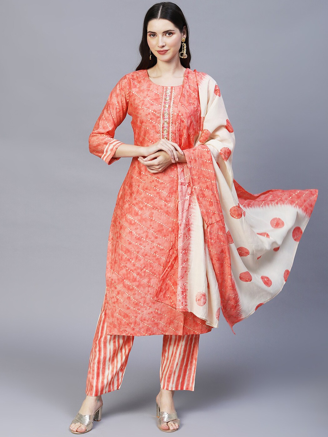 

FASHOR Women Peach Ethnic Motifs Printed Straight Kurta with Trousers & Dupatta