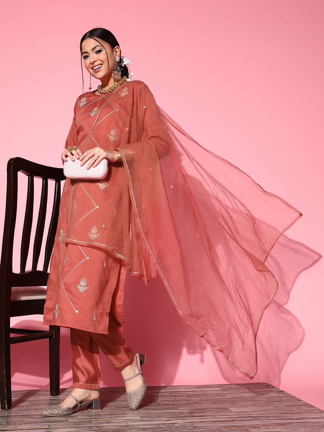 

SheWill WomenEthnic Motifs Embroidered Sequinned Kurta with Trousers & Dupatta, Rust