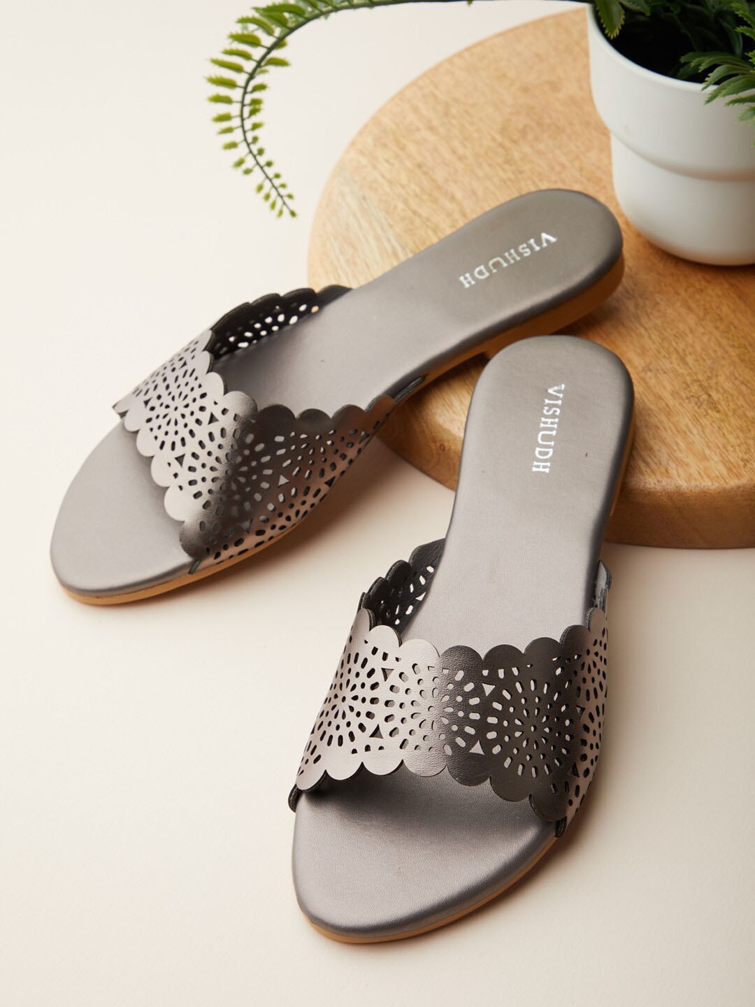 

Vishudh Women Grey Ethnic Open Toe Flats with Laser Cuts