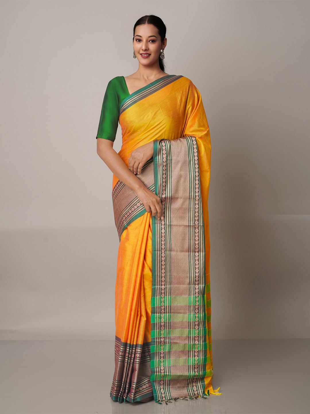 

Unnati Silks Yellow & Green Zari Pure Cotton Narayan Peth Saree